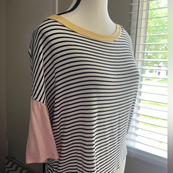 Striped Colour Block T-Shirt - Picture 5 of 6
